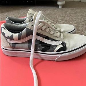 Gray camo vans. Women size 9.5. Great condition!
